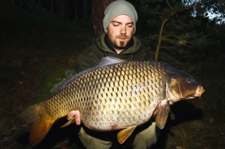 Rybka, ktorá mi pri zdolávaní slušne zavarila - 13,5 kg.