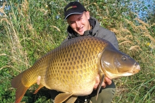 Tohto kapríka už dôverne poznám. Za ostatné dva mesiace nabral na hmotnosti a to z 12,30 na 13,30 kg. A vôbec som sa nenahneval, že ma v sobotnú noc zobudil.